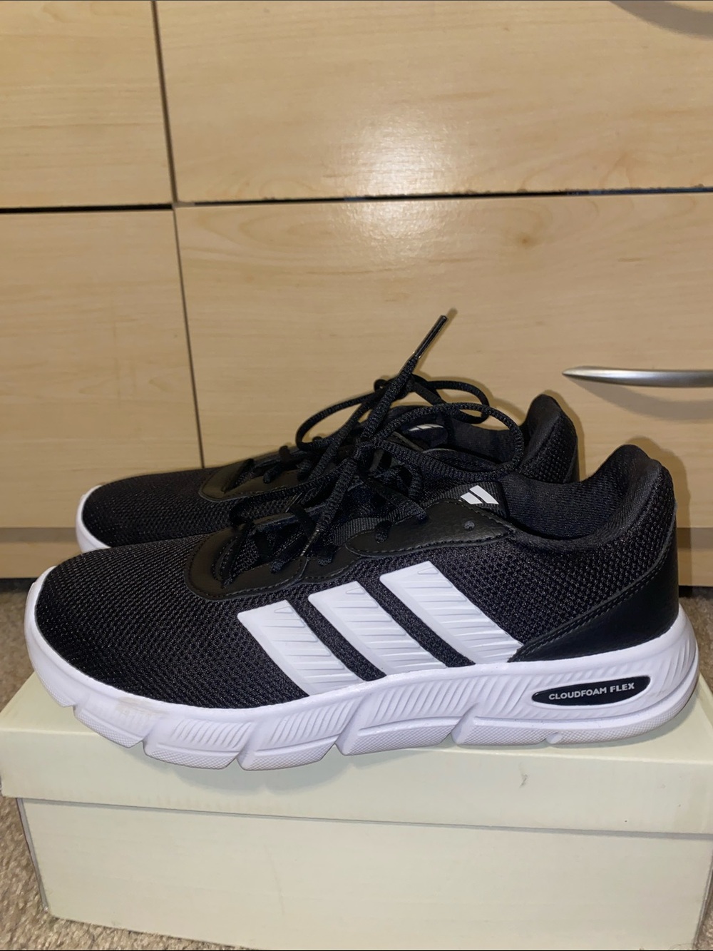 adidas Black/White Cloudfoam Flex Athletic Shoes women’s size 9 wide